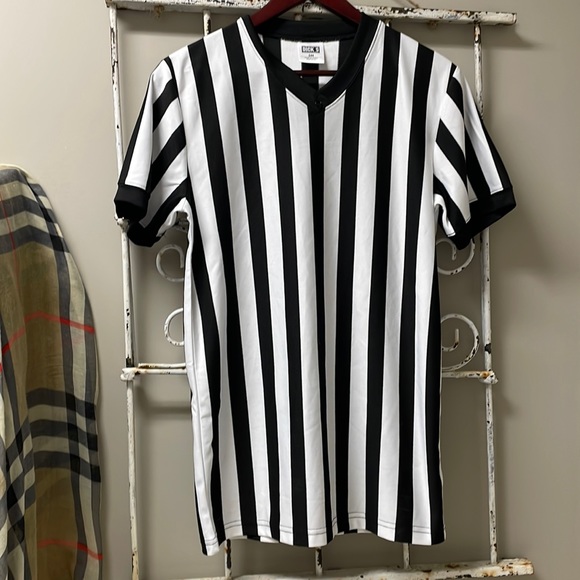 Referee Shirt - Picture 1 of 3